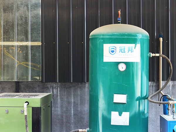 實(shí)驗(yàn)室設(shè)備